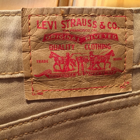 Levi’s Shorts - Picture 4 of 5